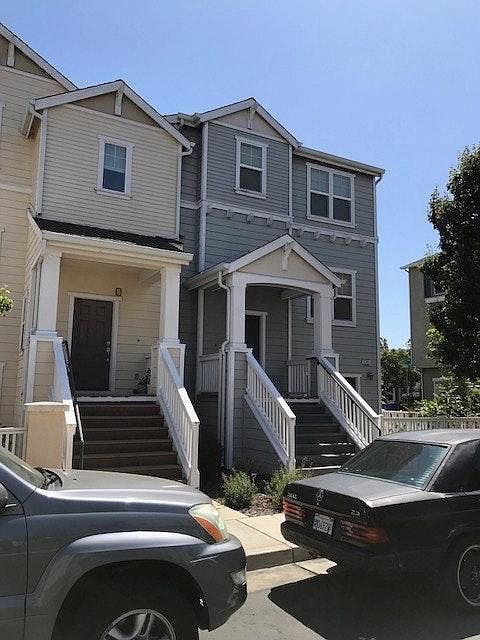 1st image of 1721 Summer Ln