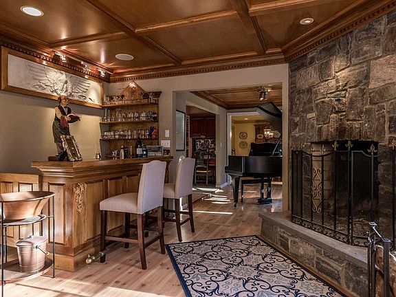 5th image of 4 Woodfield Ct