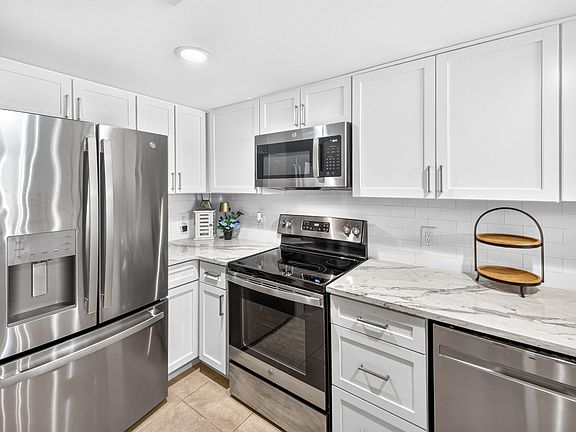 5th image of 503 Magnolia Pl #503