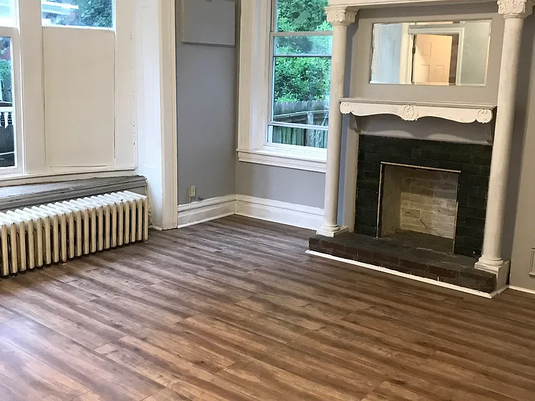 128 Stratford Ave #1B — Photo 9