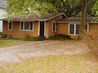 109 Nichols Ave, Fairhope, AL 36532