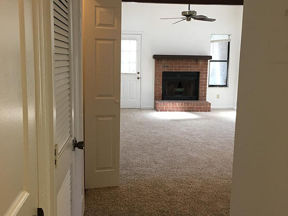 3rd image of 216 Dixie Dr APT D4