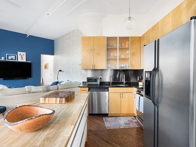 176 Johnson St #7A — Photo 3