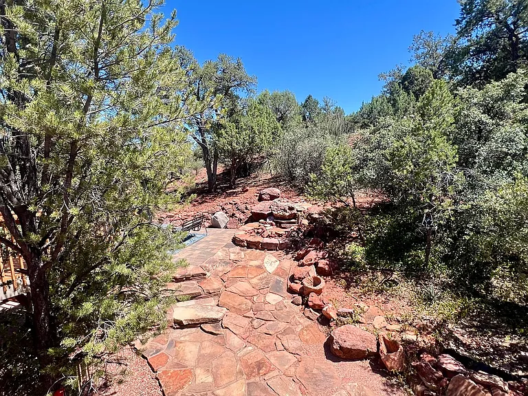 335 Foothills South Dr — Photo 40