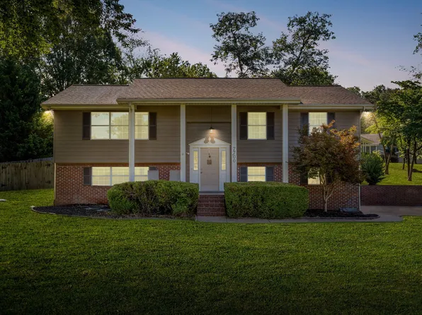 7700 Dune Ln, Hixson, TN 37343