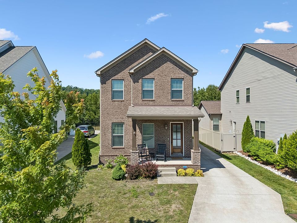 1st image of 1649 Brockton Ln