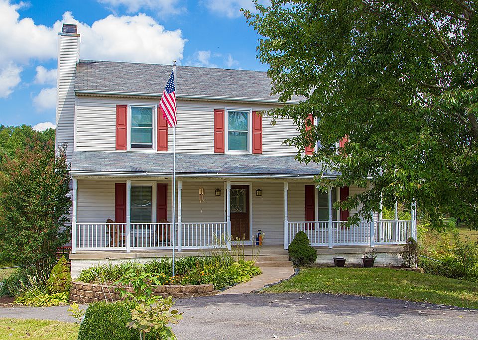 Move-in Ready Colonial
