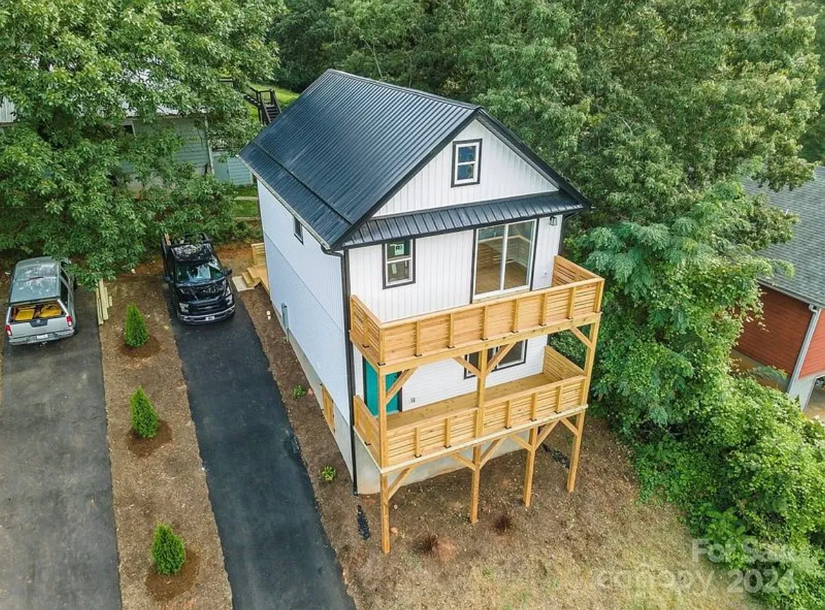15 Alta Ave — Photo 1