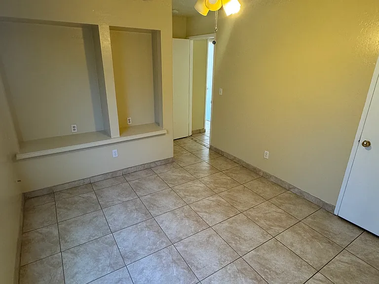 1409 Kirkwood Ave — Photo 10