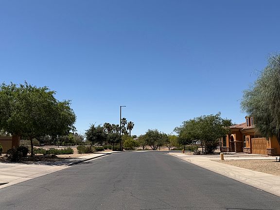 4th image of 16244 W Mohave St