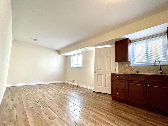 2nd image of 638 Travis Ave Floor 1