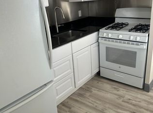 14 Privet St FLOOR 3, Pawtucket, RI 02860