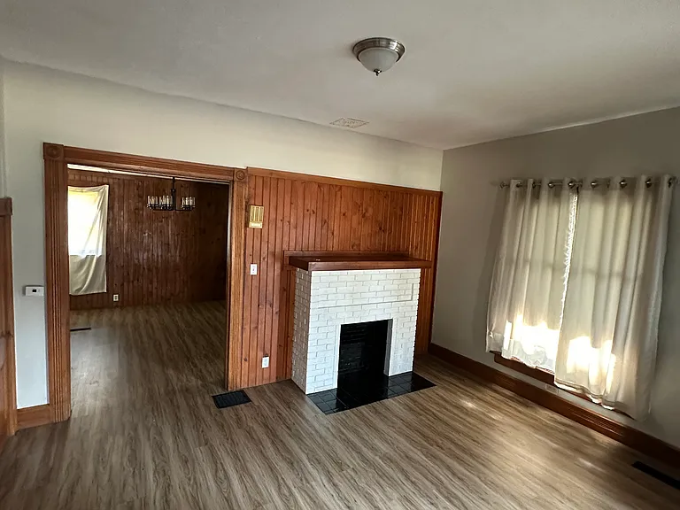 206 Lane St — Photo 3