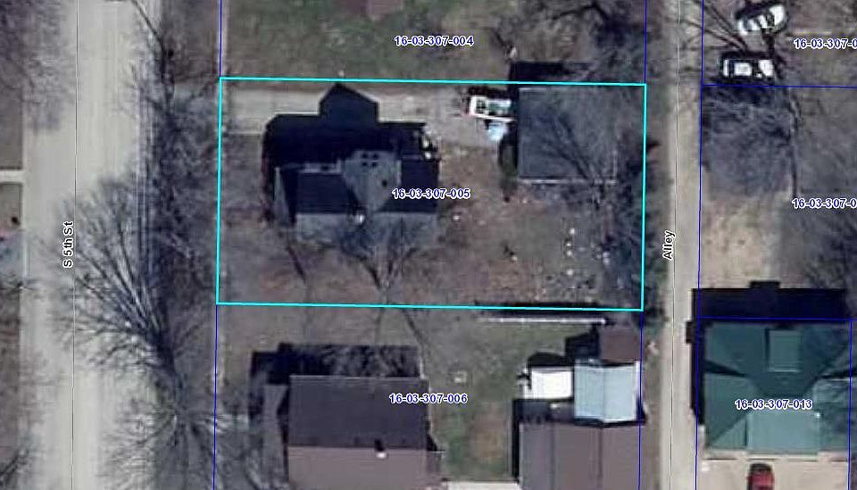 2nd image of 504 S 9th St
