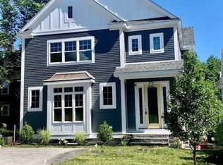 18 Observatory Ave, North Providence, RI 02911