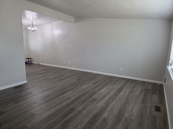 Livingroom from front door
