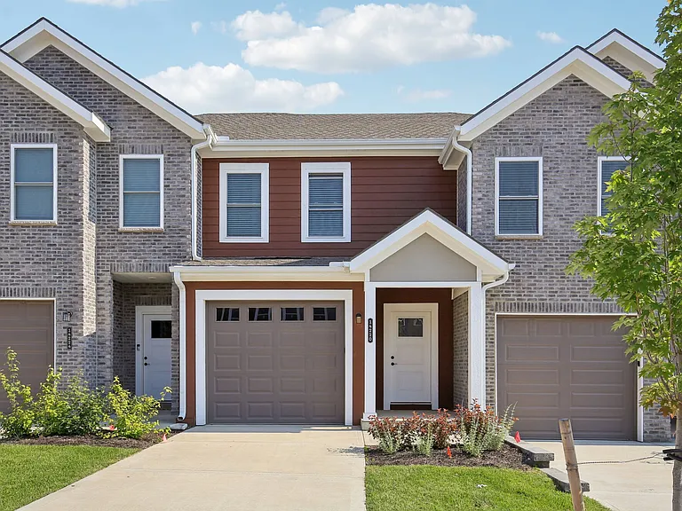 Greenwood Townhomes — Photo 4