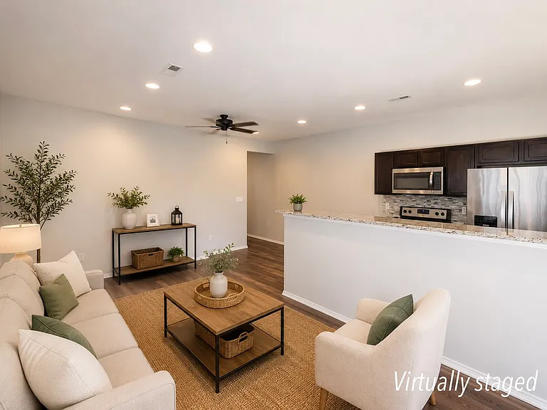 1802 S Bonn Ave — Photo 3