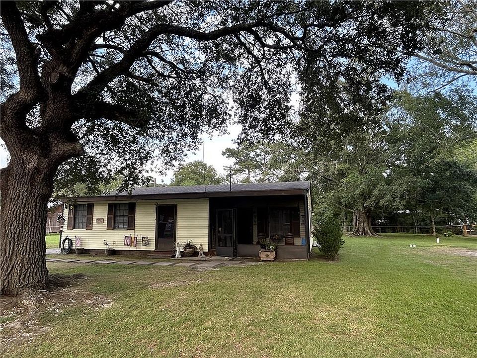 1st image of 1718 Nellie Dr
