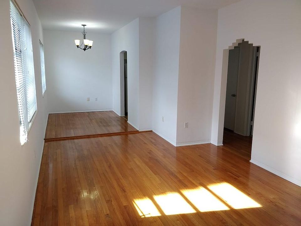 1st image of 441 Santander Ave