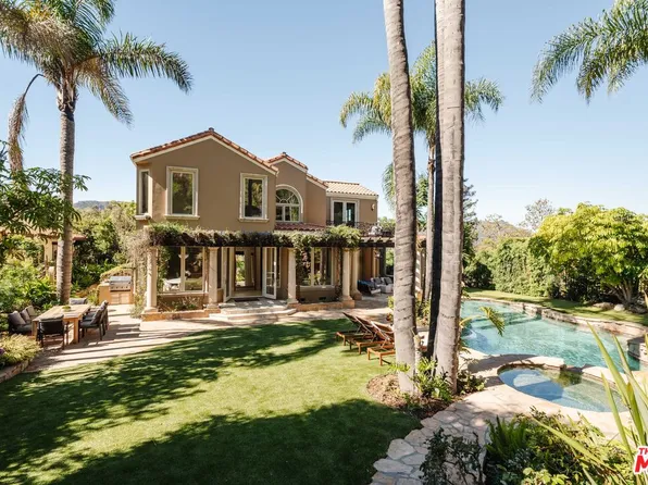 16799 Monte Hermoso Dr, Pacific Palisades, CA 90272