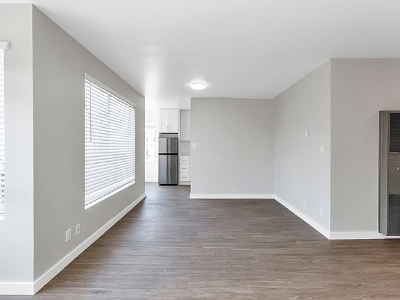 2nd image of 2240 Larkin St APT 304