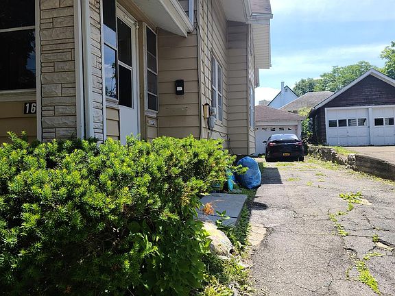 3rd image of 16 Mulberry St