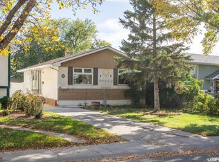 1357 Grosvenor St, Regina, SK S4N1R2