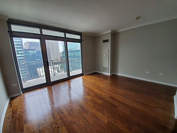 2nd image of 125 S Jefferson St Unit 2405