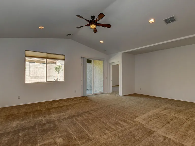 6222 Goldfinch Dr — Photo 8