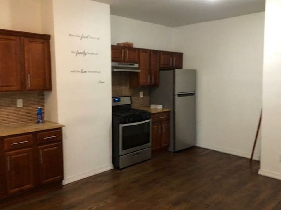 2nd image of 492 Hendrix St #1F