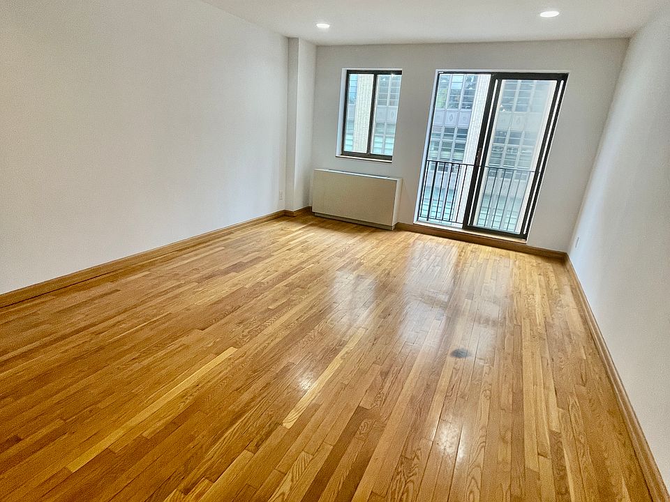 1st image of 370 W 30th St APT 2C
