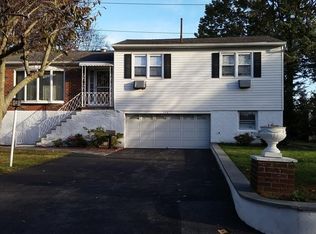 133 Gramatan Dr, Yonkers, NY 10701