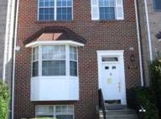46610 Silhouette Sq, Sterling, VA 20164