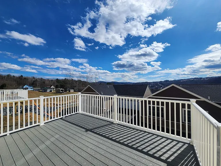 73 Ivan Dr #8 — Photo 24