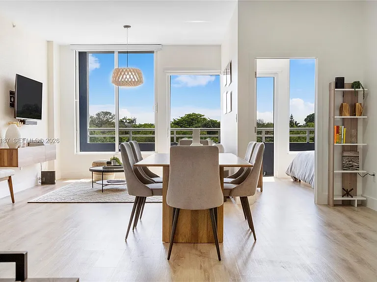 3250 Grand Ave #507 — Photo 5