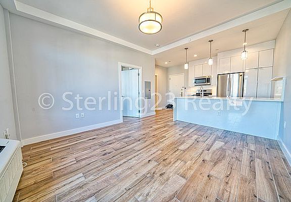 5th image of 31-12 24th Ave #2A