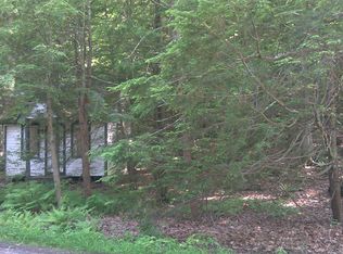 24 Spring Trl, Sandy Hook, CT 06482