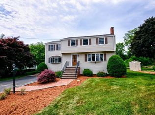 6 Ganley Dr, Burlington, MA 01803