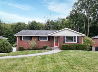 450 Amherst Ave, Coraopolis, PA 15108