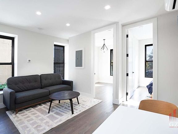 4th image of 2033 1st Ave #B5