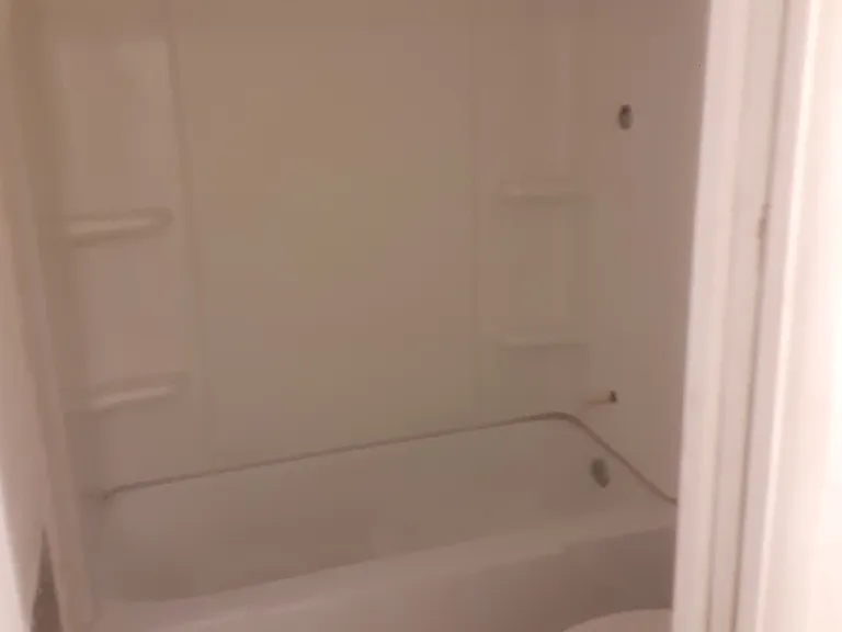 617 Summit Blvd #6 — Photo 6