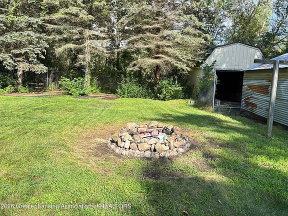 5th image of 4690 Cornell Rd