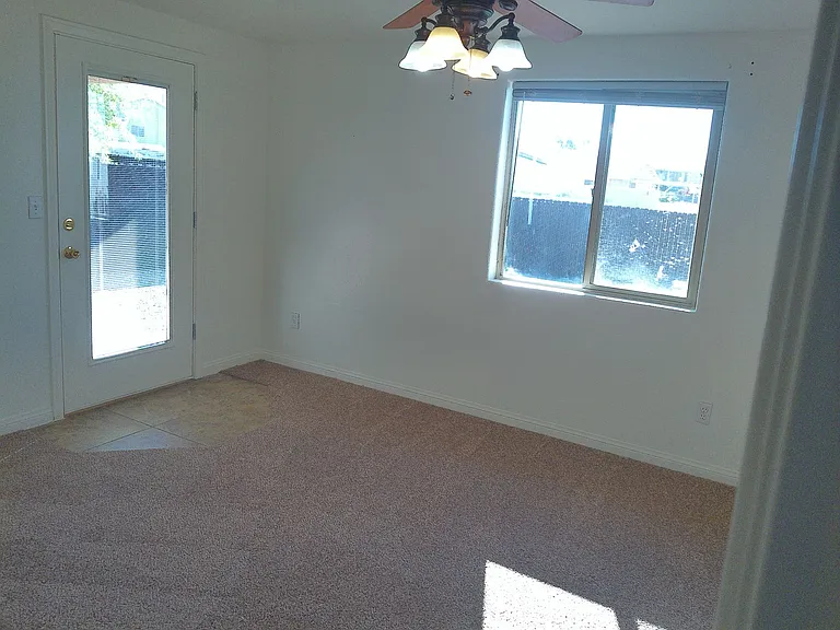 2992 Winterhaven Dr — Photo 9