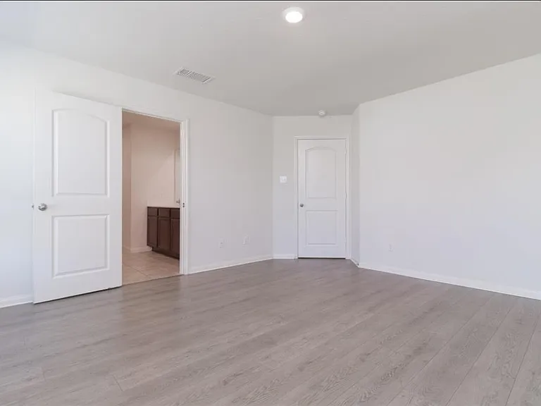 15310 Albert Oak Dr — Photo 14
