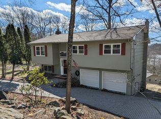 (Undisclosed Address), Andover, NJ 07821