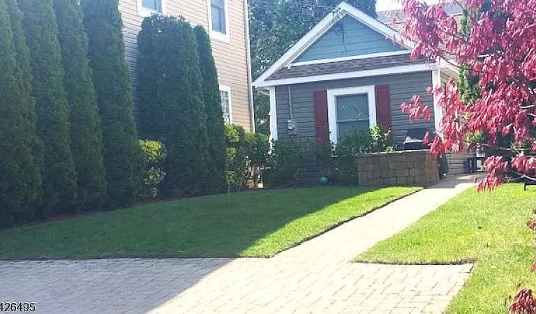 217 Newark Ave — Photo 3