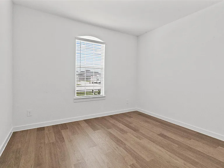 4009 Pear Tree Way — Photo 15