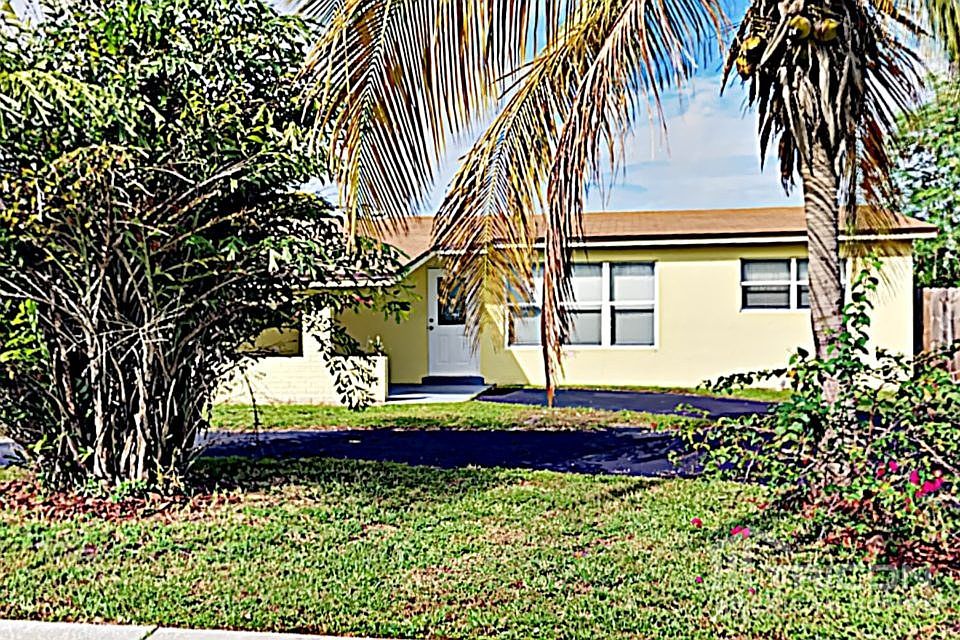 1st image of 1479 NW 63rd Ave