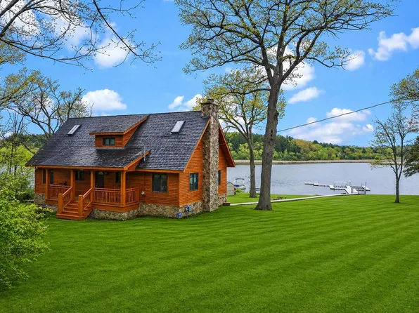 N6993 Oakwood ROAD, Whitewater, WI 53190